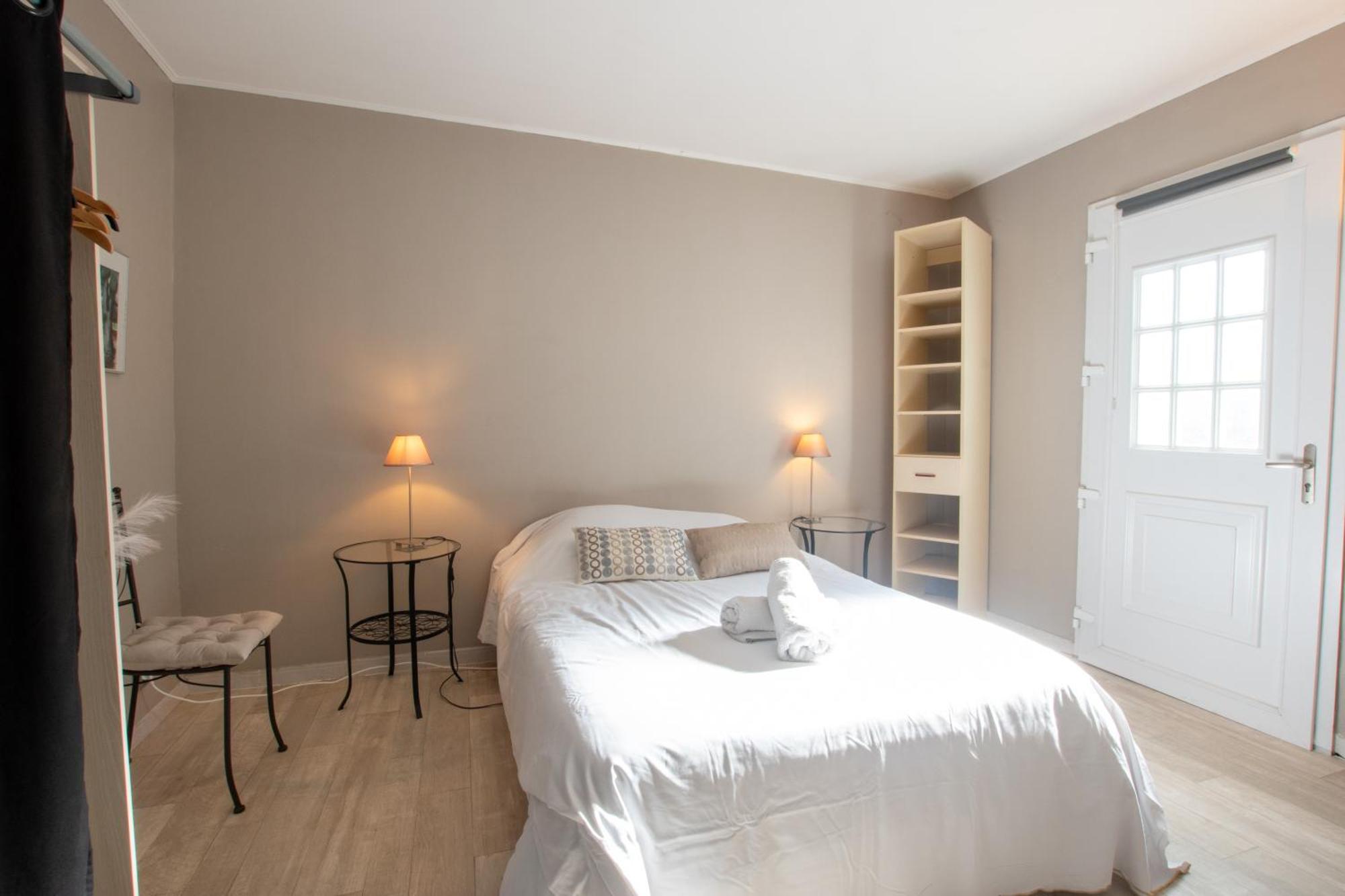 Ibis - Villa Avec Piscine, Jardin Et Parking Arles Dış mekan fotoğraf